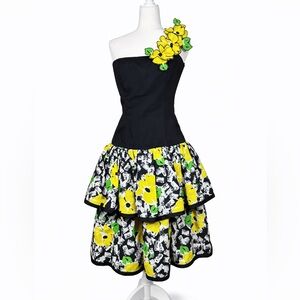 Rare Vintage Victor Costa Gown Black and Yellow Fit and Flare Size 8